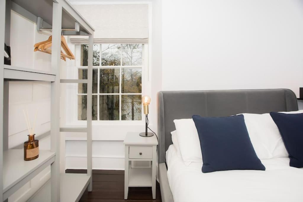 באת' River View House Cleveland Bridge מראה חיצוני תמונה