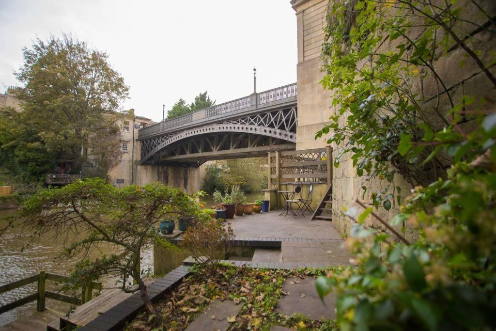באת' River View House Cleveland Bridge מראה חיצוני תמונה