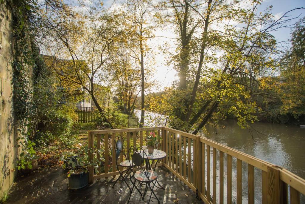 באת' River View House Cleveland Bridge מראה חיצוני תמונה