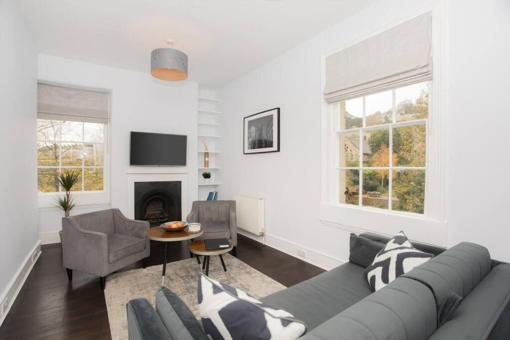באת' River View House Cleveland Bridge מראה חיצוני תמונה