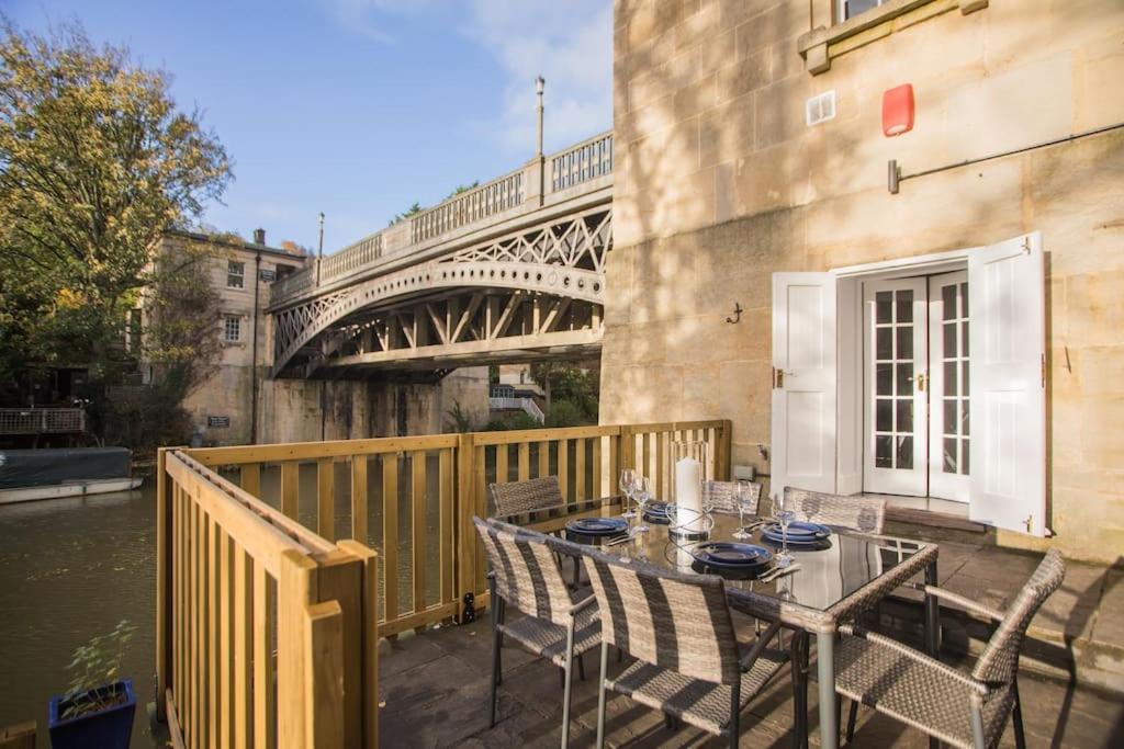 באת' River View House Cleveland Bridge מראה חיצוני תמונה